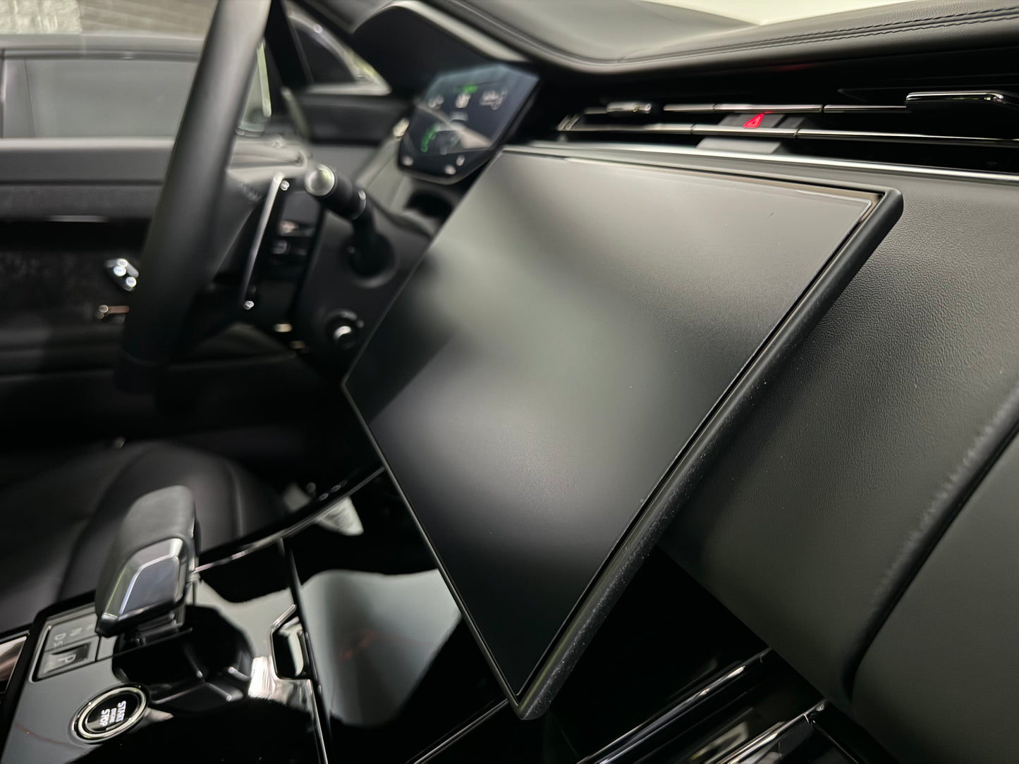 2023+ RANGE ROVER SPORT 13.1" MATTE SCREEN PROTECTOR