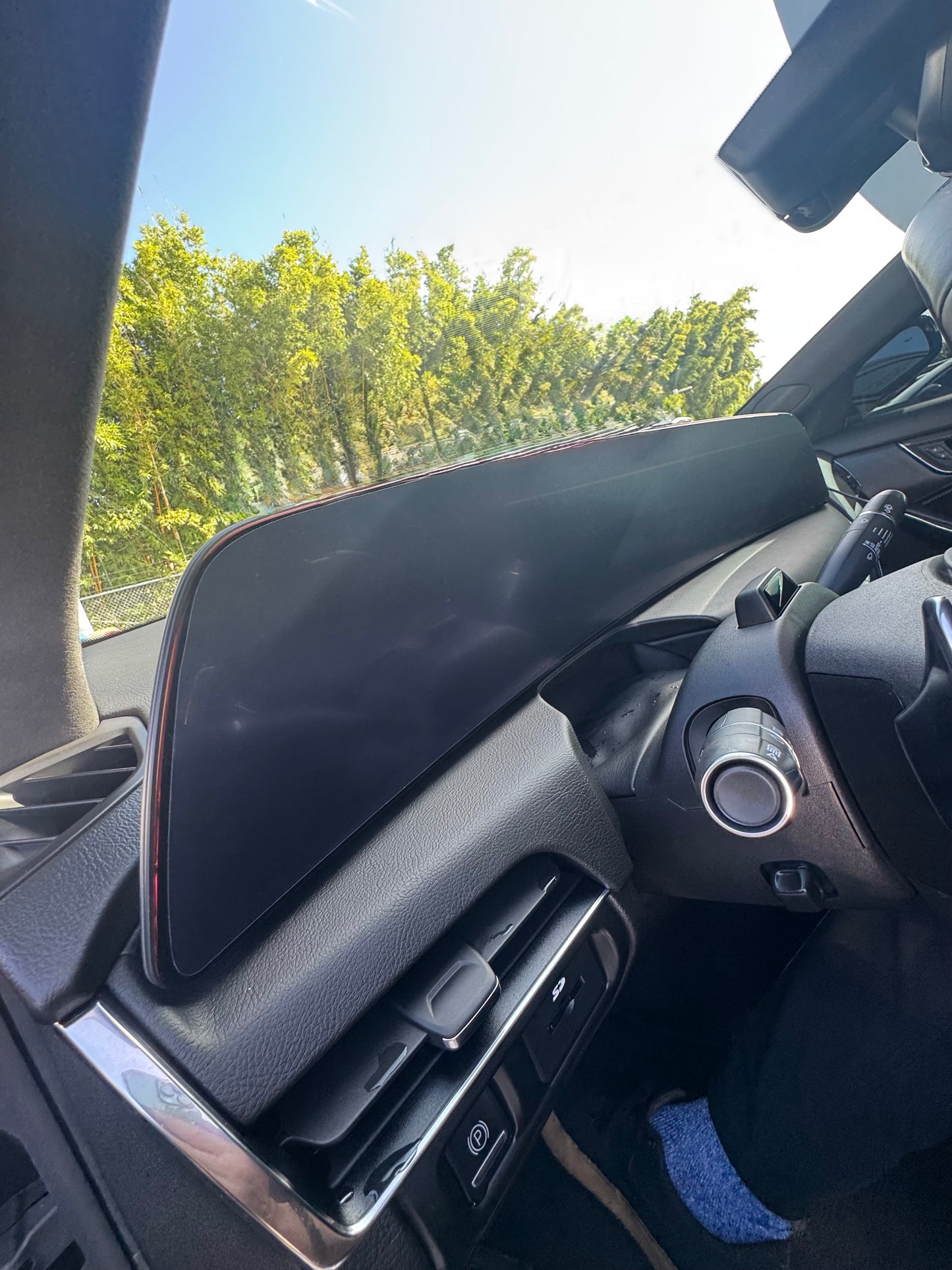 2024+ CADILLAC XT4 33" MATTE SCREEN PROTECTOR