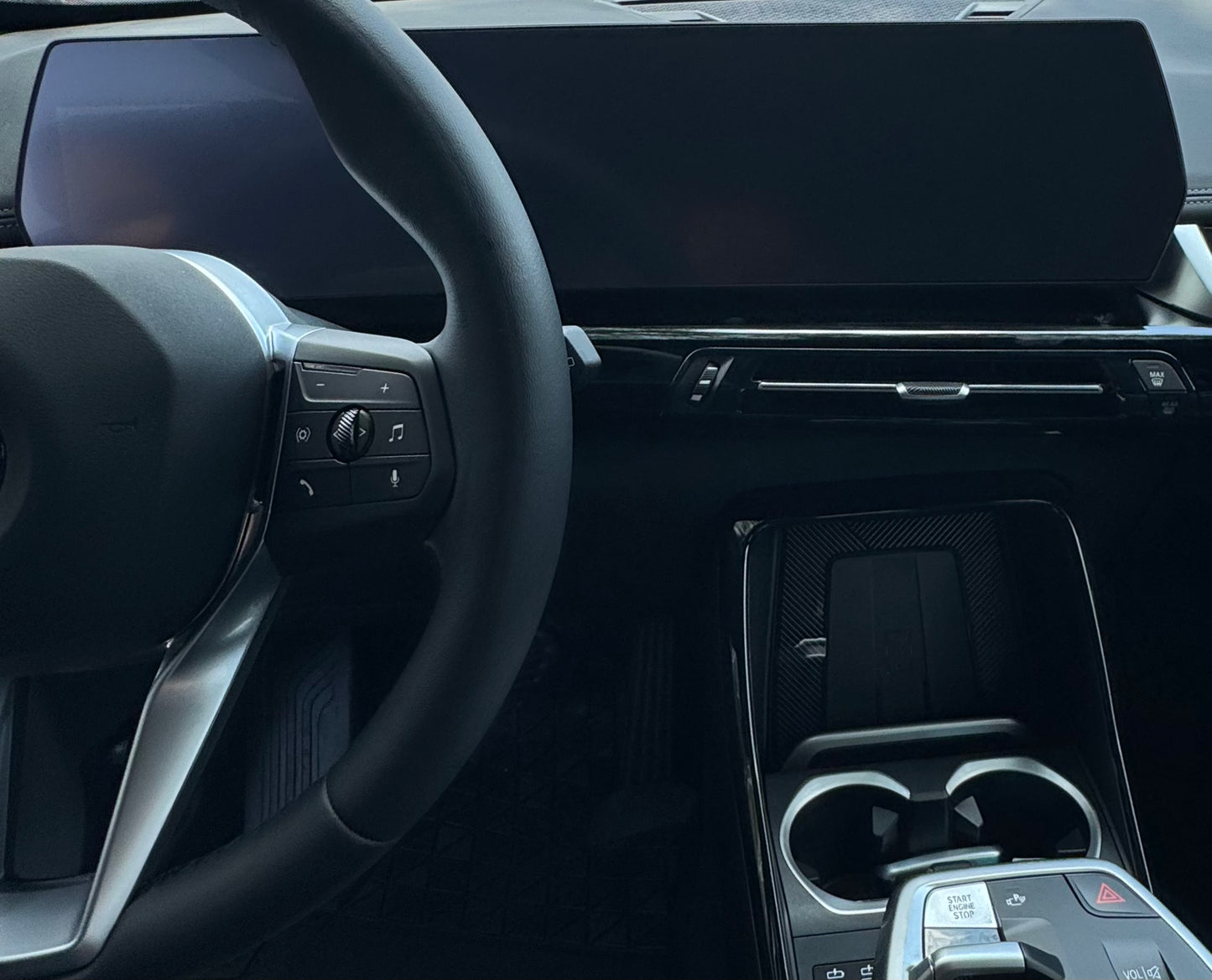 2024+ BMW X2 MATTE ALL-IN-ONE SCREEN PROTECTOR