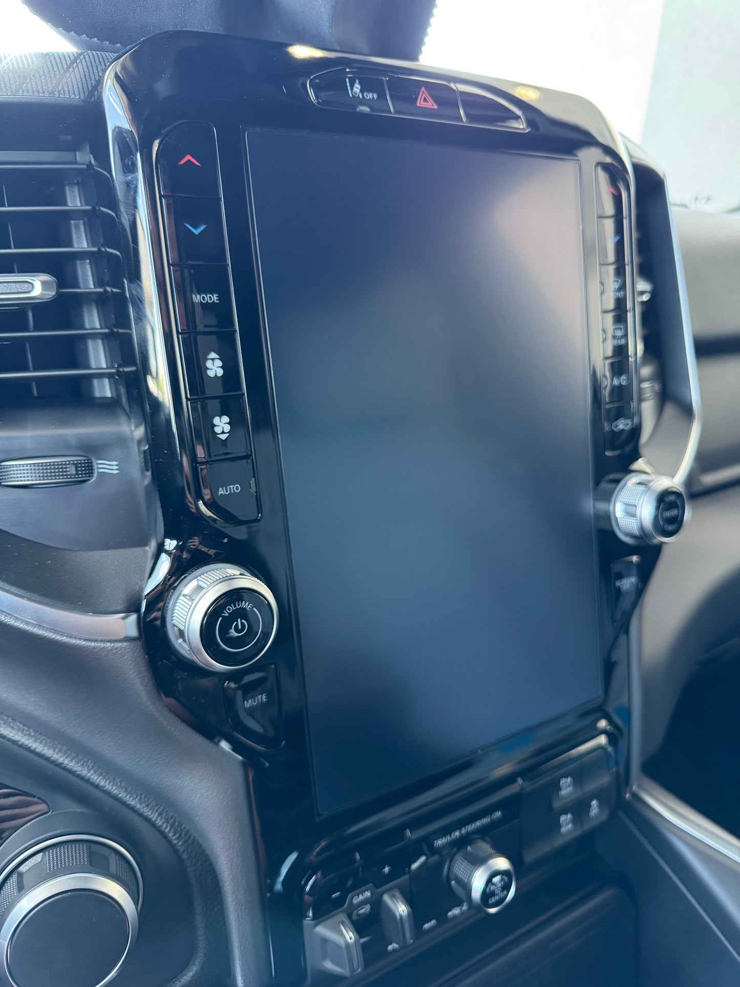 2021+ RAM 12" MATTE SCREEN PROTECTOR
