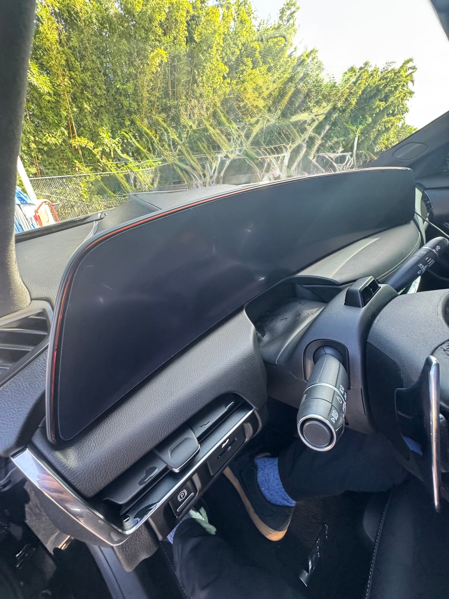 2024+ CADILLAC LYRIQ 33" MATTE SCREEN PROTECTOR