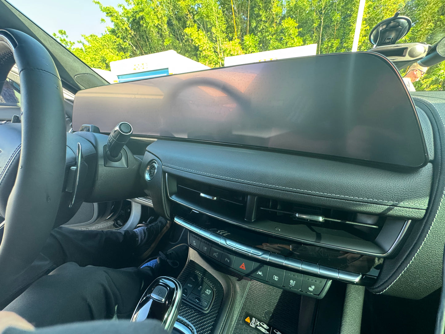 2024+ CADILLAC LYRIQ 33" MATTE SCREEN PROTECTOR