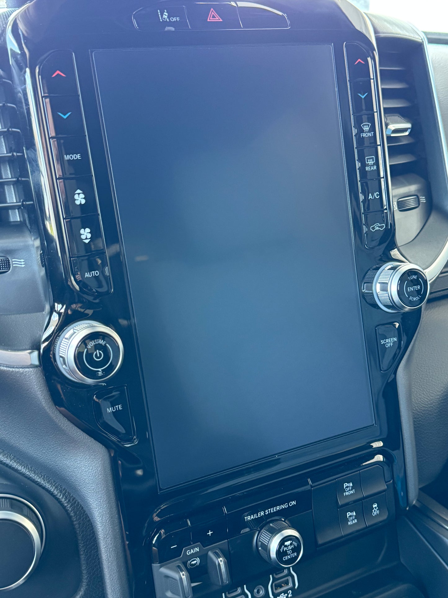 2021+ RAM 12" MATTE SCREEN PROTECTOR